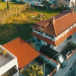 Anaelehouserooms Ltb 4*