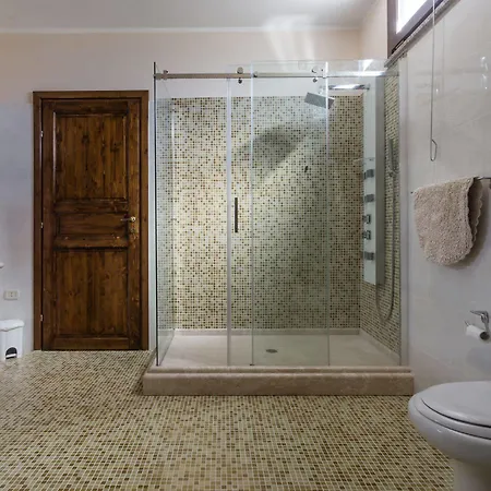 Pensión Anaelehouserooms Ltb