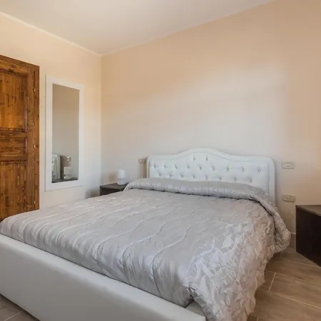 Vendégház Anaelehouserooms Ltb Arborea