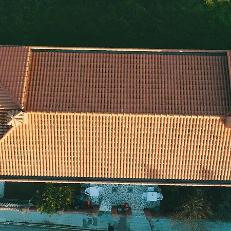 Anaelehouserooms Ltb Pensionat 4*