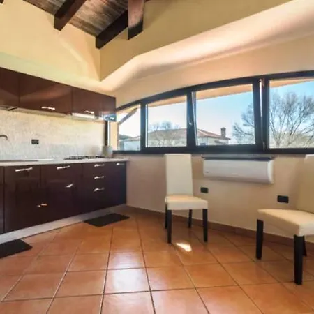 Anaelehouserooms Ltb 4*